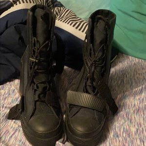 Converse Boots